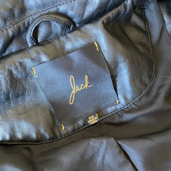 Jack- Faux Leather Motorcycle vest with belt - Picture 5 of 5